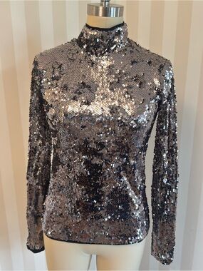 Chelsea28 Black Top with Subtle Shine
